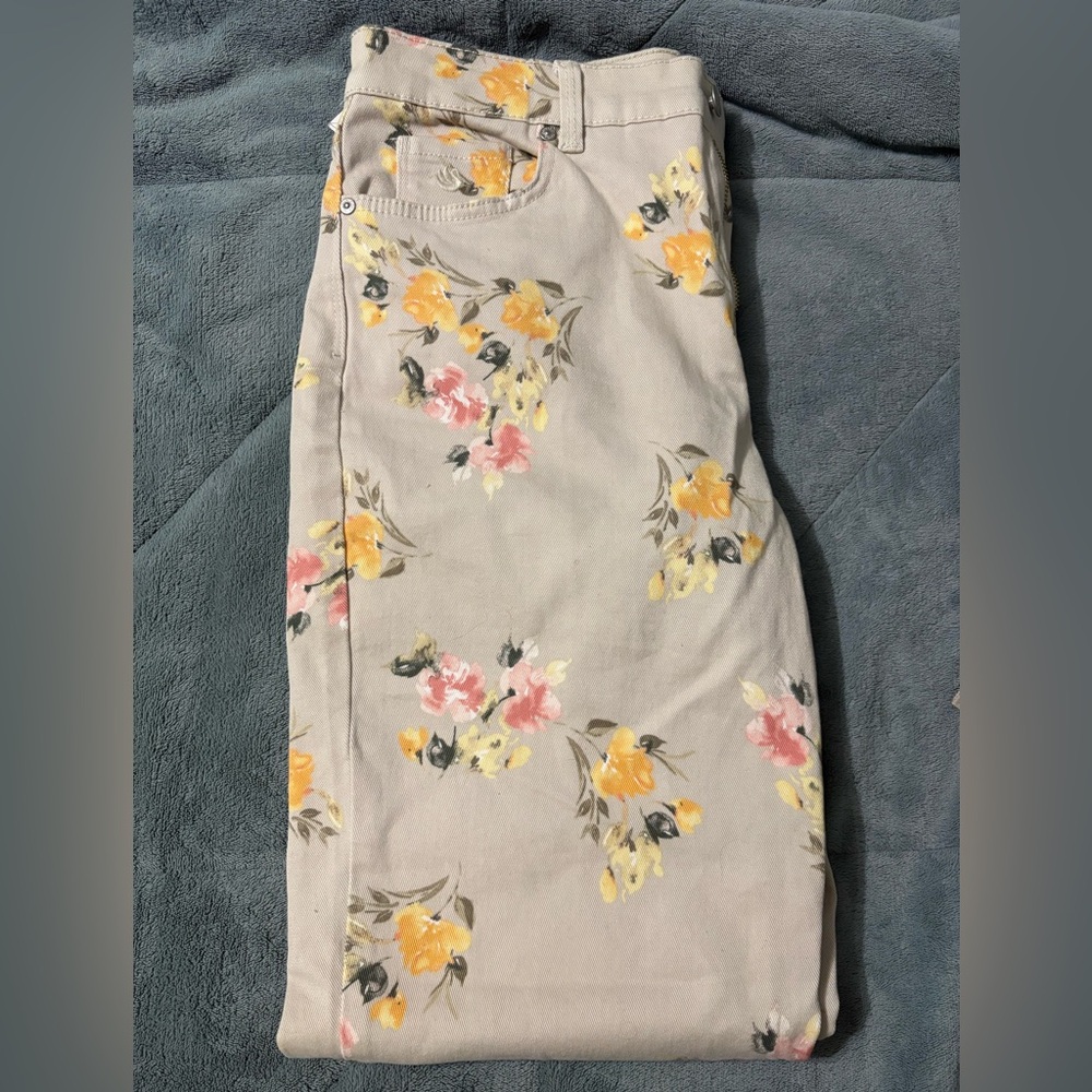 Gloria Vanderbilt Amanda Stone Beige with Floral Jeans Women’s